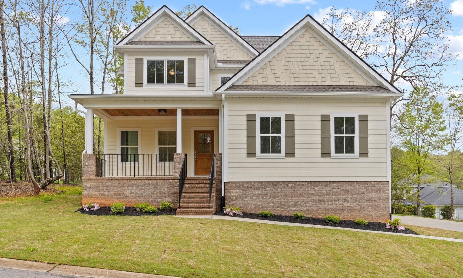 Property image 1 at 135 Old Compton Street, Pendleton, SC 29670