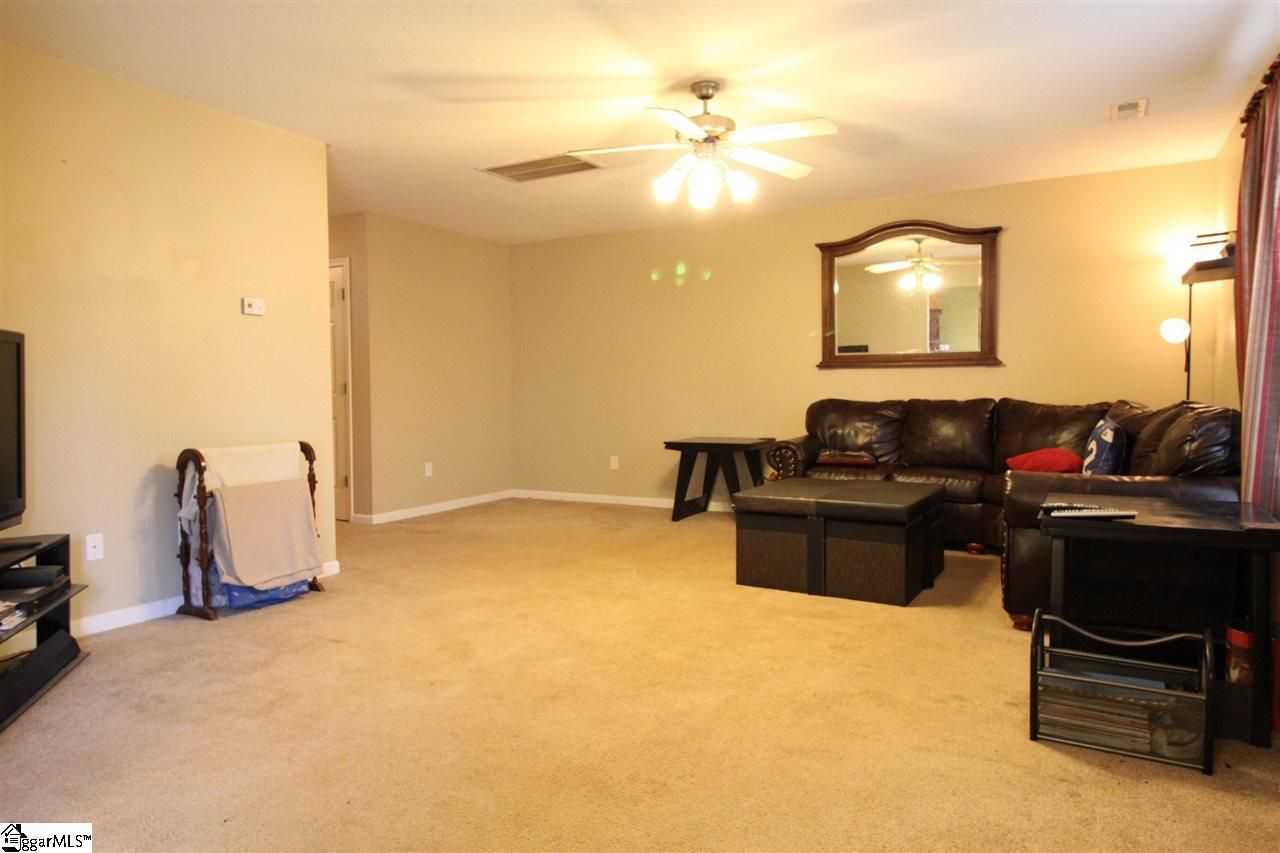 Property image 5 at 5 Warbler Court, Simpsonville, SC 29680-7342