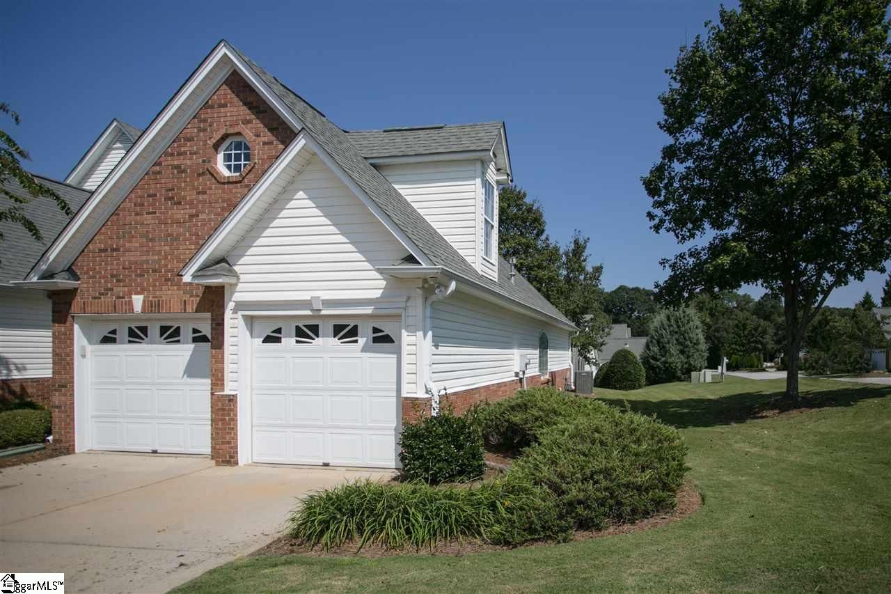 Property image 2 at 200 Chadwyck Court, Greenville, SC 29615