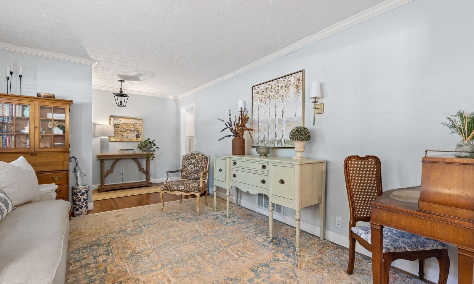 Property image 5 at 8 EASTWOOD Drive, Taylors, SC 29687
