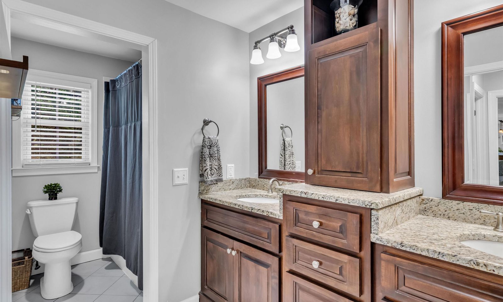Property image 4 at 18 Meadow Lane, Greenville, SC 29615