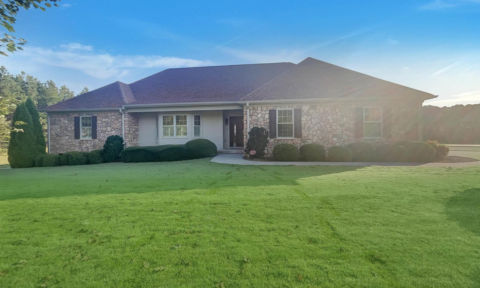 Property image 1 at 300 White Meadow Court, Simpsonville, SC 29681