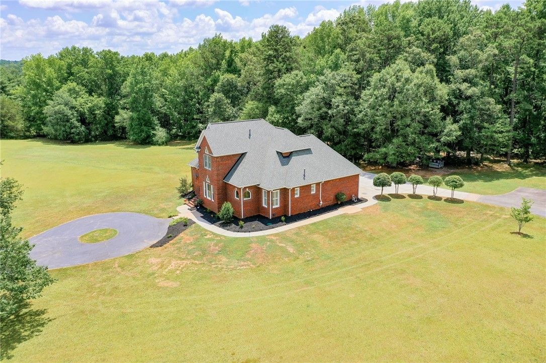 Arrowhead, Easley Community