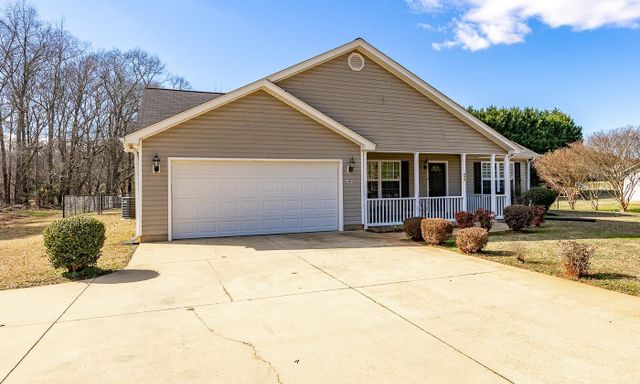 600 E VICTOR HILL Road