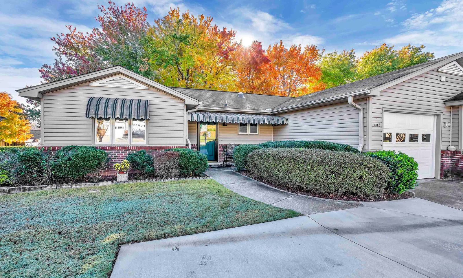 Property image 1 at 405 Lakeside Circle, Greenville, SC 29615