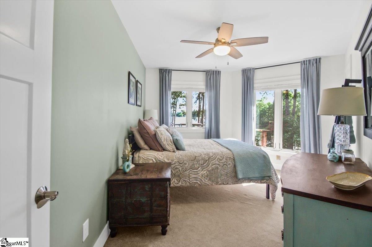 Property image 2 at 519 Beacon Shores Drive, Seneca, SC 29672