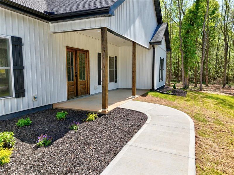 Property image 3 at 105 Grand Avenue, Belton, SC 29627