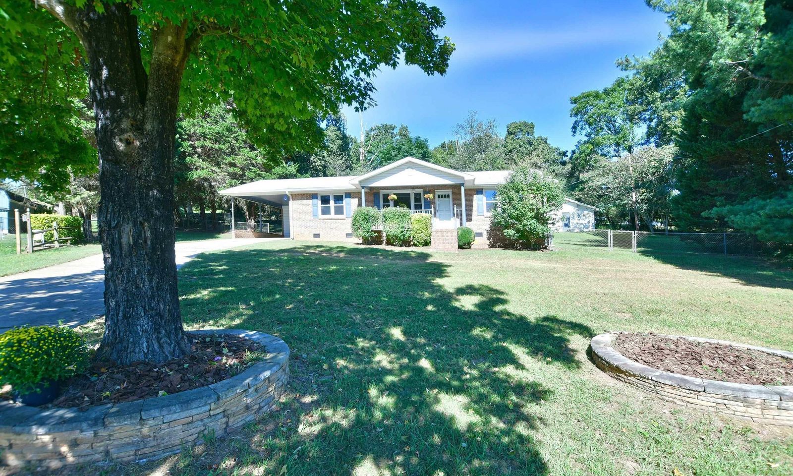 Property image 1 at 115 Bentwood Drive, Piedmont, SC 29673