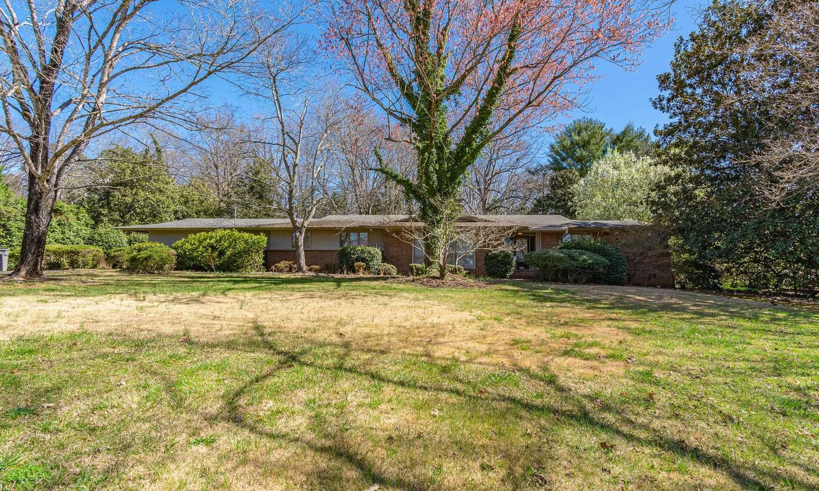 Property image 3 at 104 Dundee Lane, Greenville, SC 29617