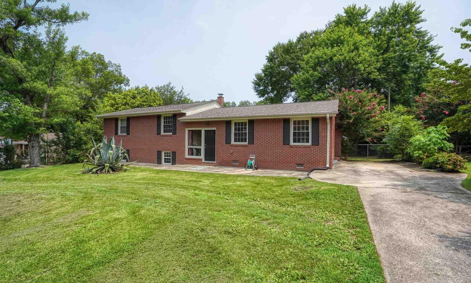 Property image 2 at 207 Bethel Drive, Mauldin, SC 29662