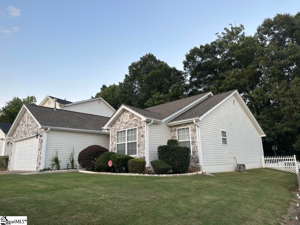 Property image 2 at 118 Kingscreek Drive, Greer, SC 29650