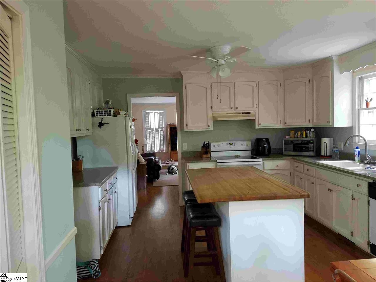Property image 5 at 212 Oakwood Court, Greenville, SC 29607