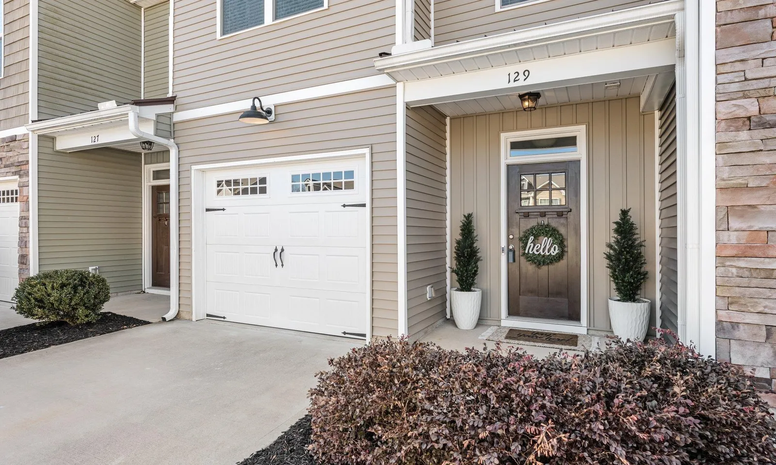 Raven Hills, Piedmont Community