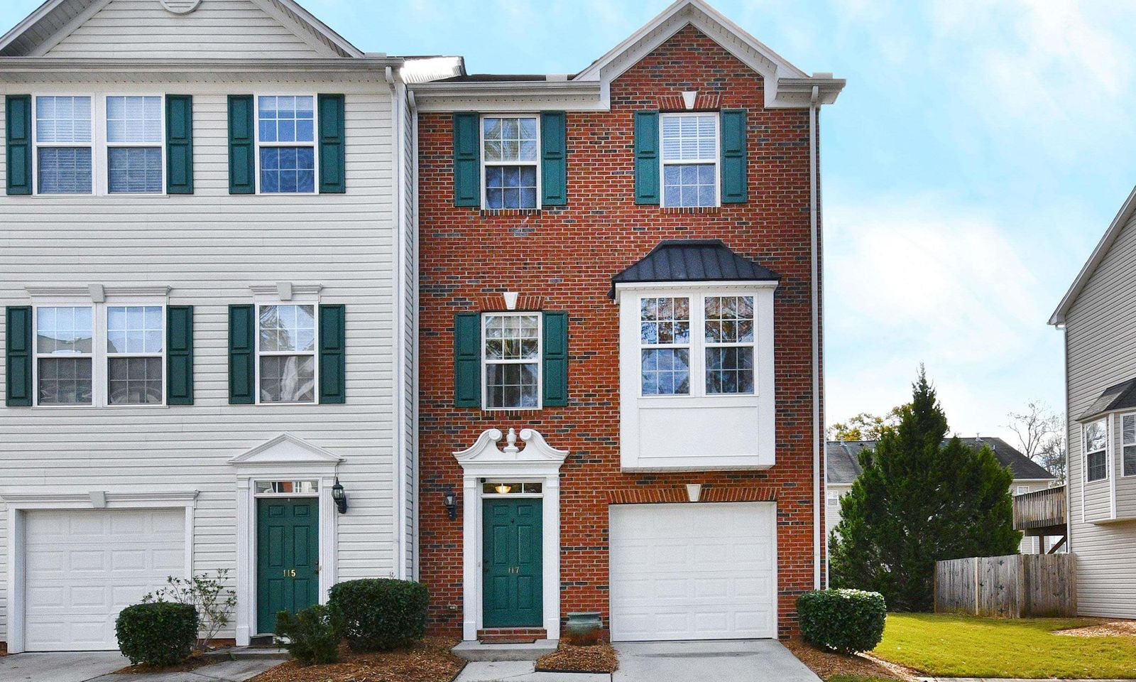 Oak Park, Simpsonville Community