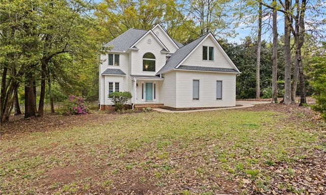 303 Shadow Oaks Drive