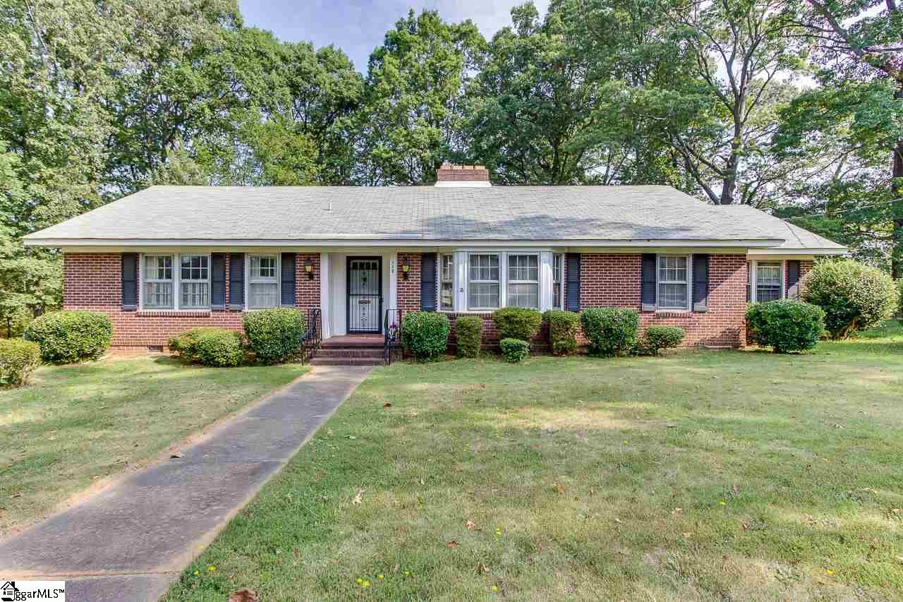 Property image 1 at 112 Birchwood Drive, Greenville, SC 29605