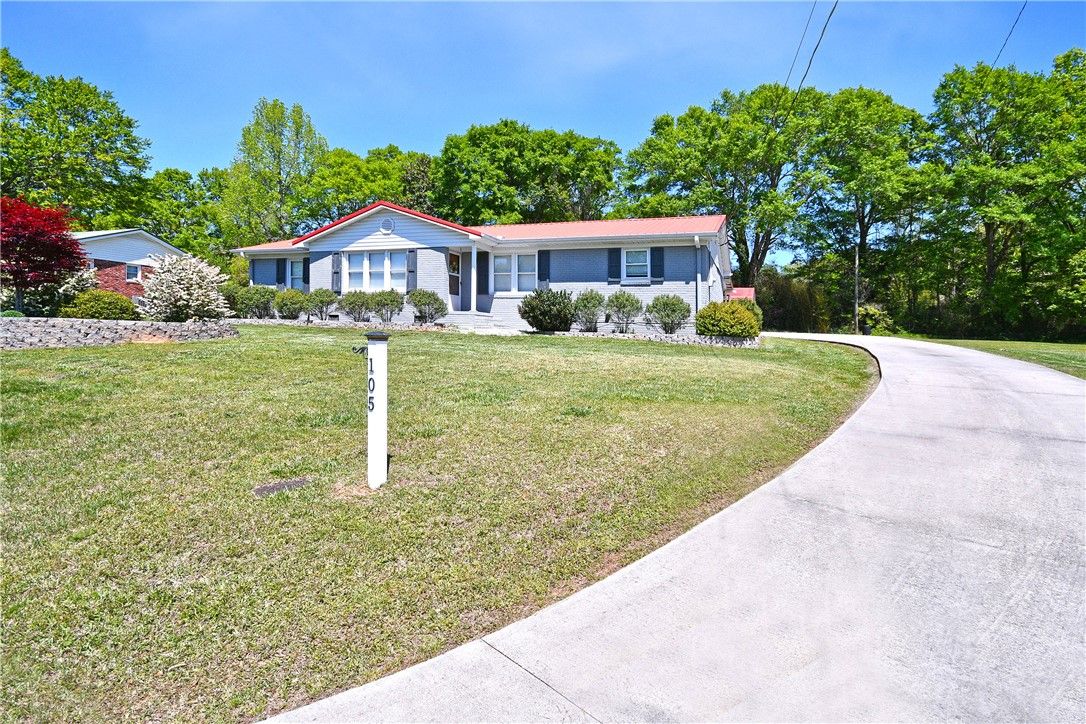 Main image of property at 105 Ridgeland Circle, Easley, SC 29640