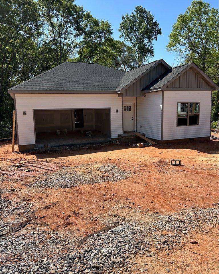 Main image of property at 3108 Owens Mills Drive, Anderson, SC 29624
