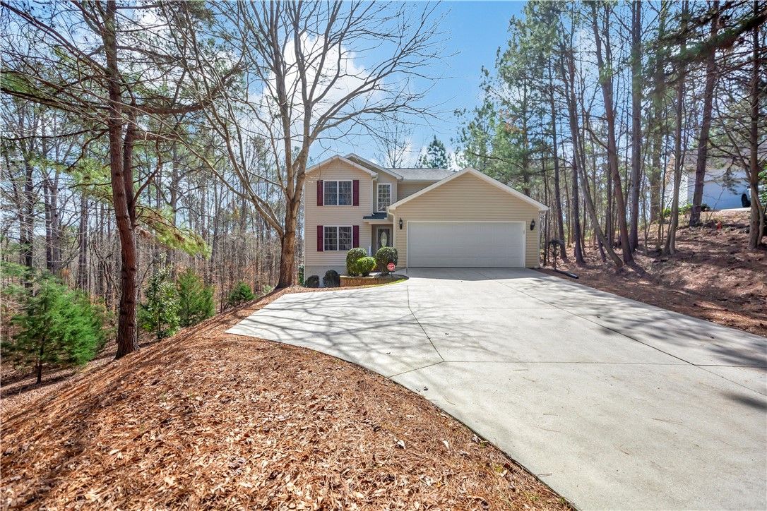 Property image 1 at 615 Windy Oaks Lane, Seneca, SC 29678
