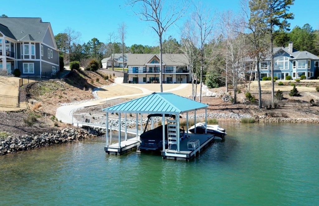 Property image 3 at 359 Stardust Lane, Seneca, SC 29672