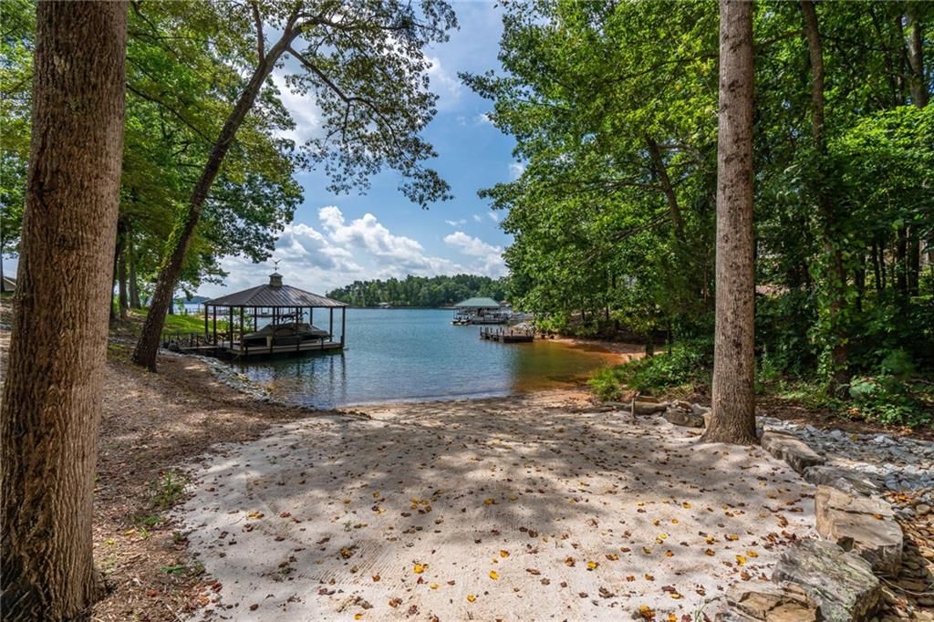 Property image 2 at 506 Sunrise Cove Drive, Seneca, SC 29672