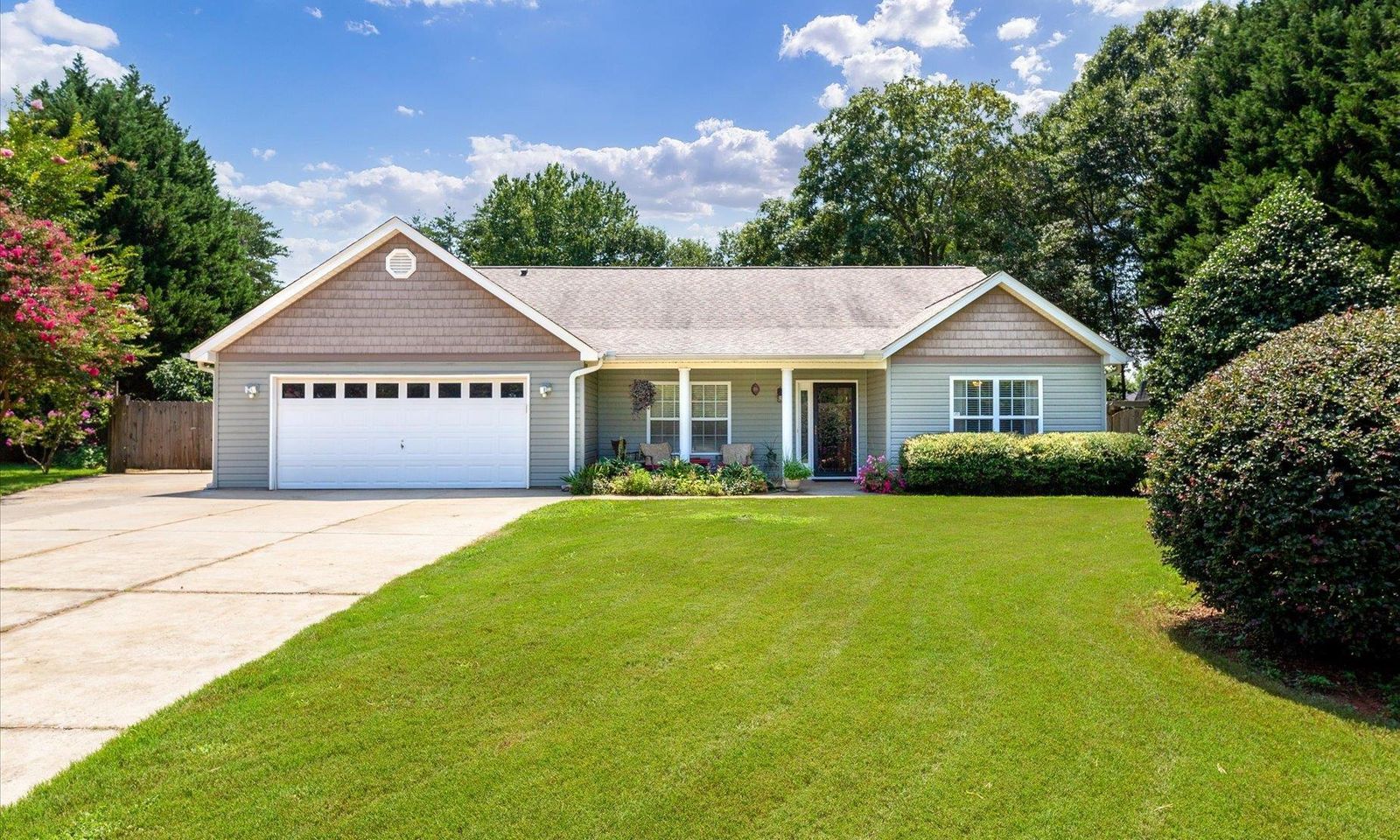 Property image 2 at 6 Lasso Lane, Taylors, SC 29687