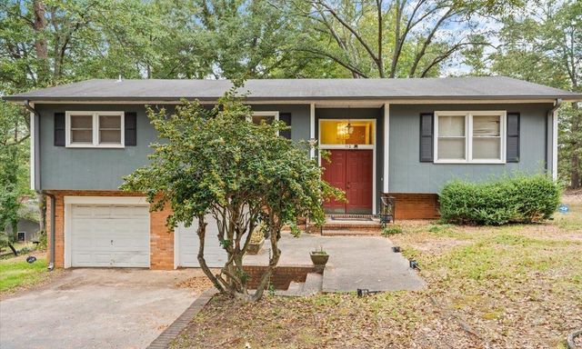 112 Woodmont Circle