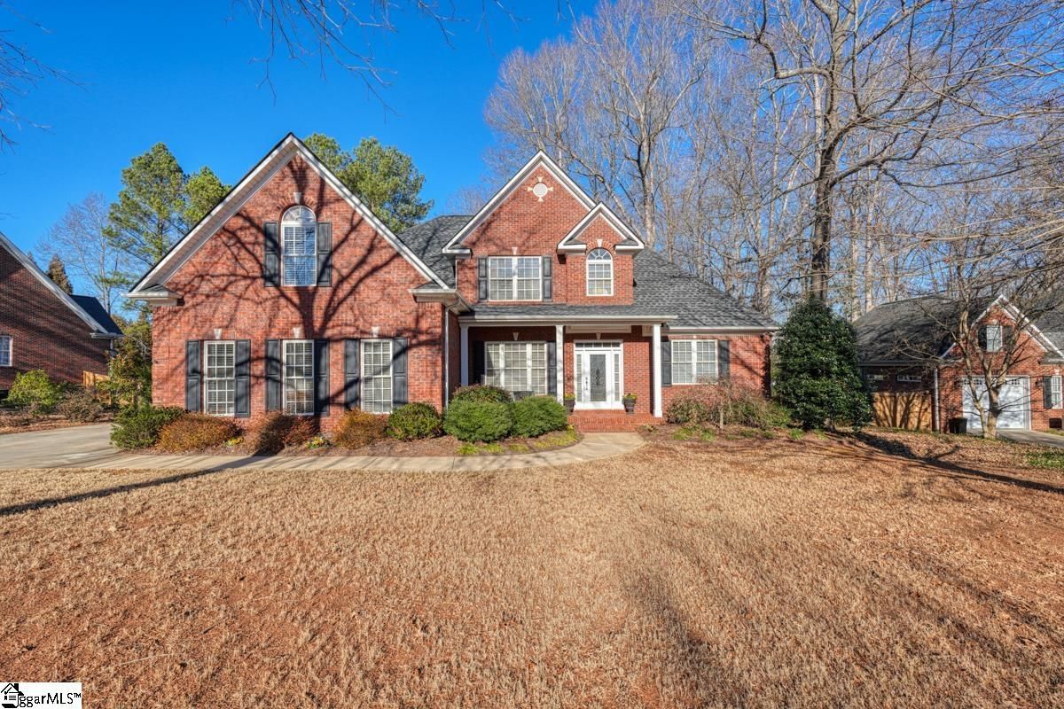Main image of property at 685 Mosswood Lane, Spartanburg, SC 29301