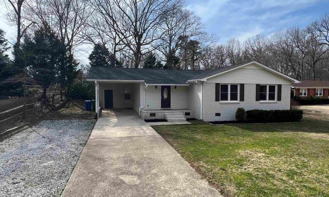 107 SWINTON Drive