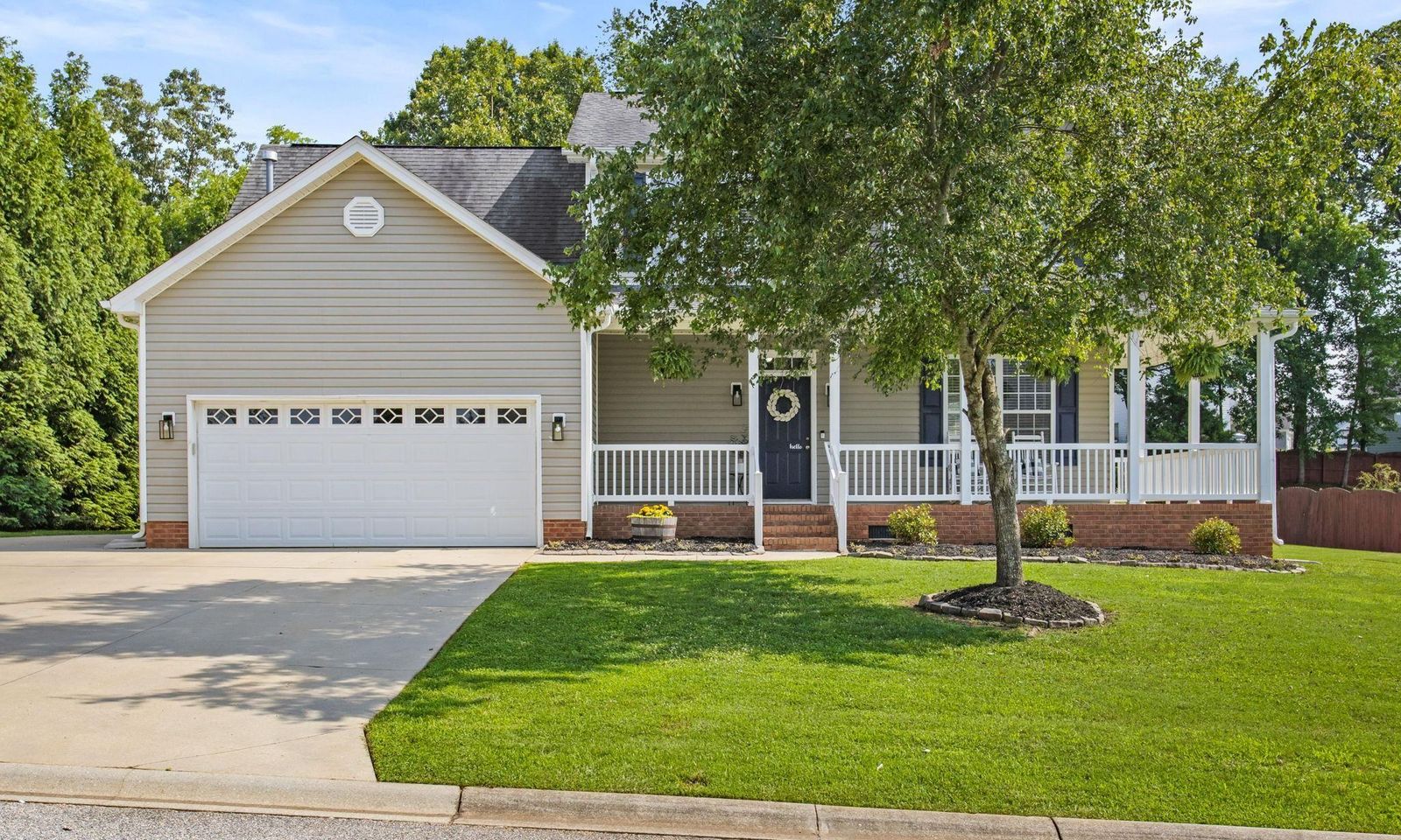 Property image 2 at 5 Faulkner Circle, Greer, SC 29651
