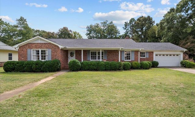 118 Woodbury Circle