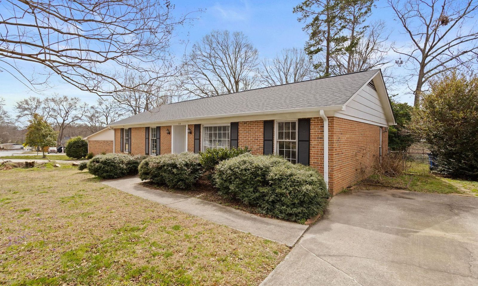 Property image 2 at 104 Gaithburg Square, Taylors, SC 29687