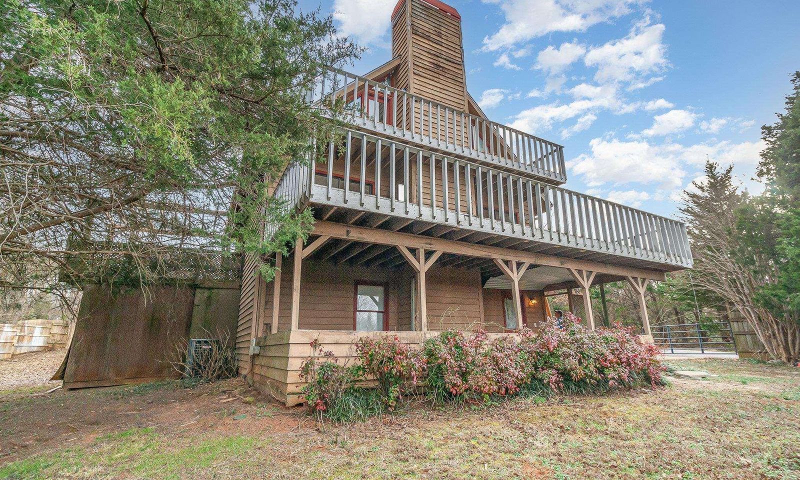 Property image 2 at 425 Skyline Drive, Campobello, SC 29322-0000