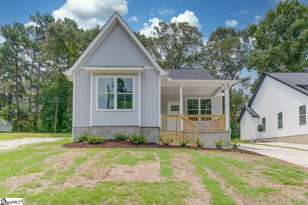 Main image of property at 11 Pacific Avenue, Greenville, SC 29605