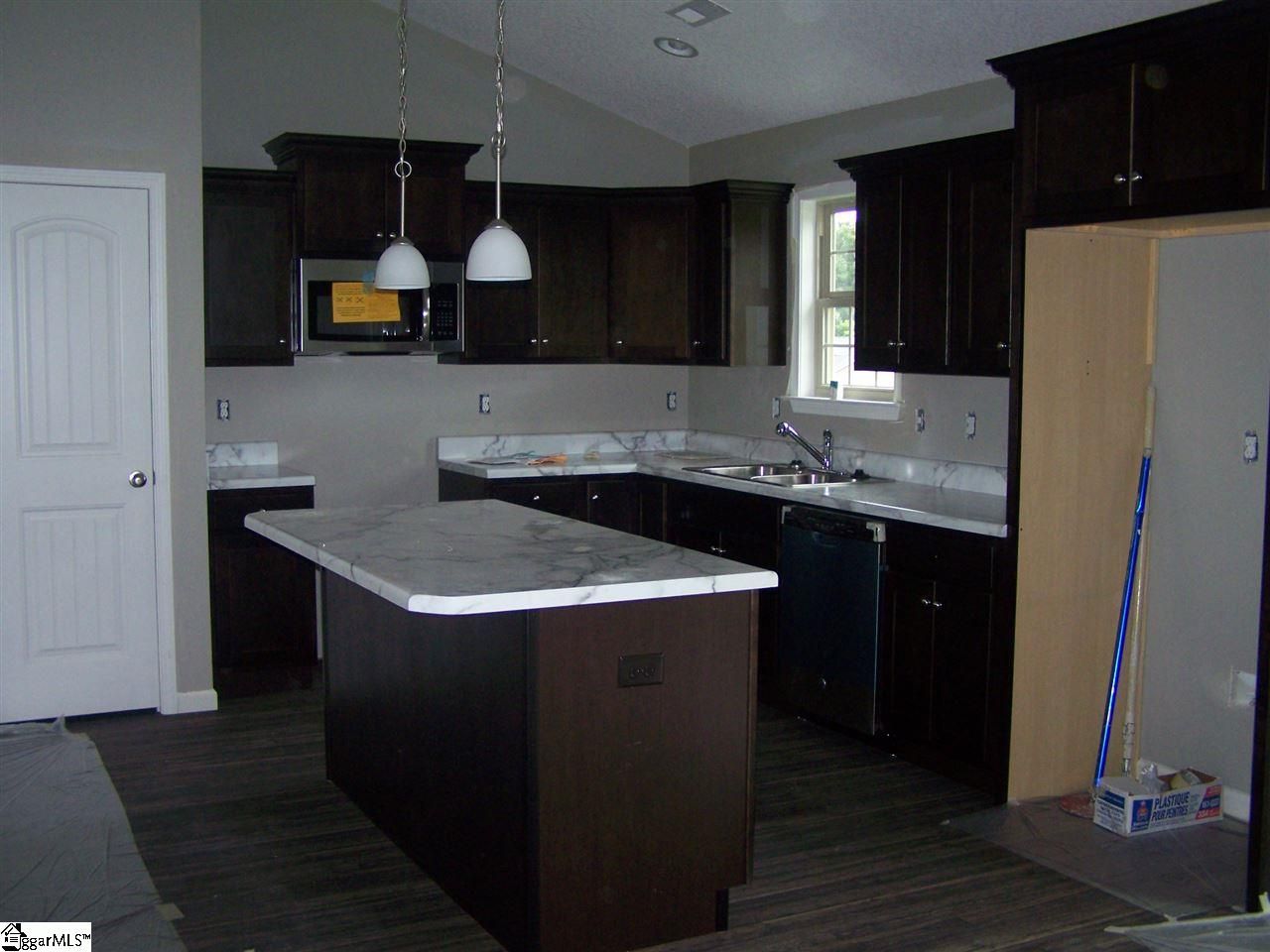 Property image 3 at 304 Lockeland Park Drive, Simpsonville, SC 29681
