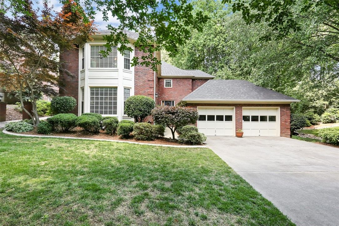Property image 2 at 111 Sandpiper Lane, Greenville, SC 29607