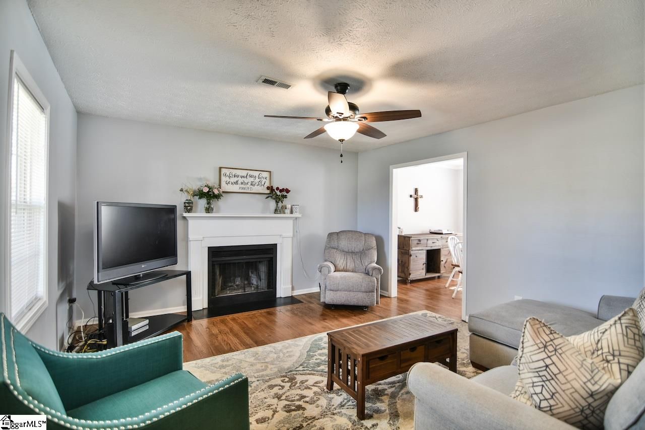 Property image 5 at 206 Brown Road, Simpsonville, SC 29681