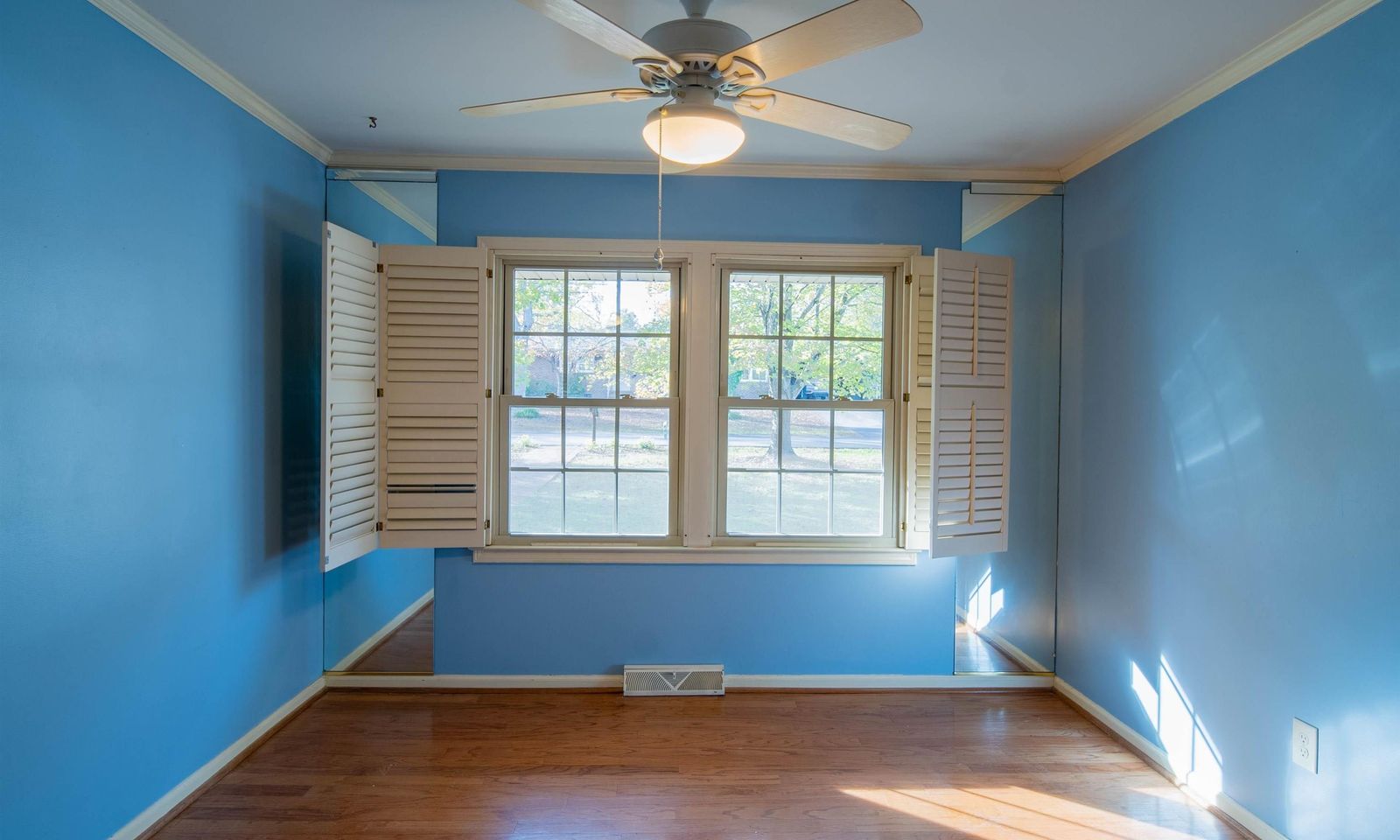 Property image 5 at 5 Holmsby Lane, Taylors, SC 29687