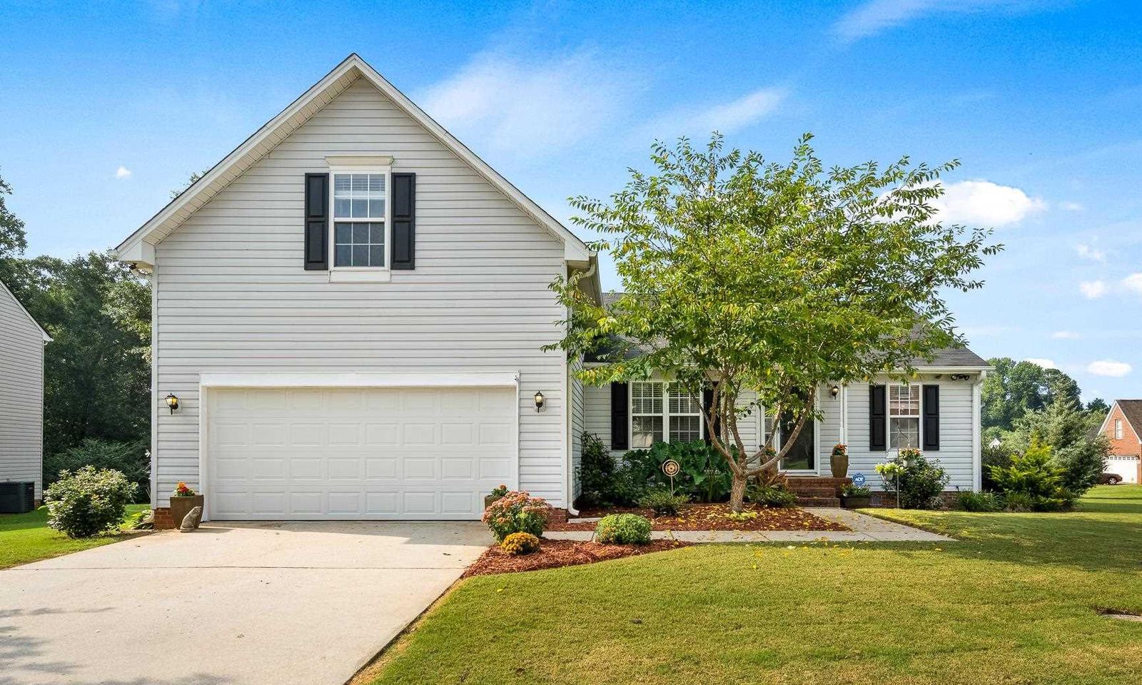 Property image 2 at 2 Riverchase Court, Simpsonville, SC 29680