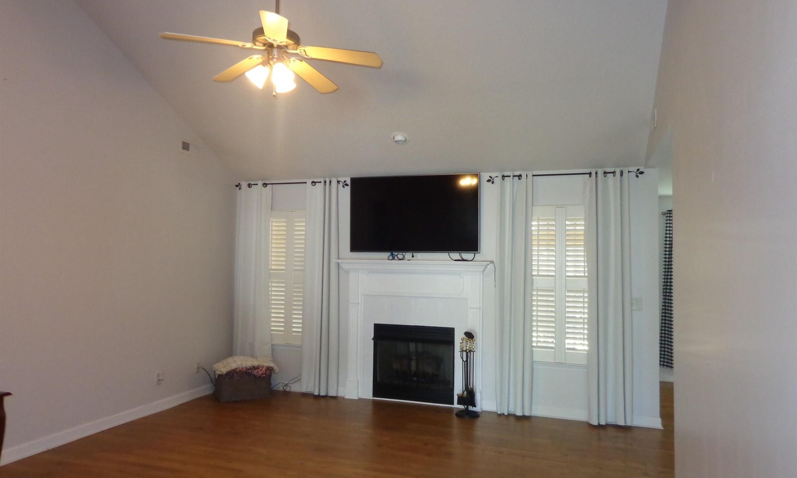 Property image 2 at 22 Cole Creek Court, Greer, SC 29651-5070