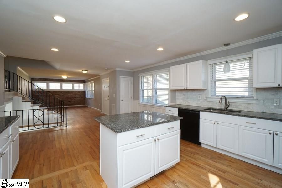 Property image 5 at 125 Lullwater Road, Greenville, SC 29607