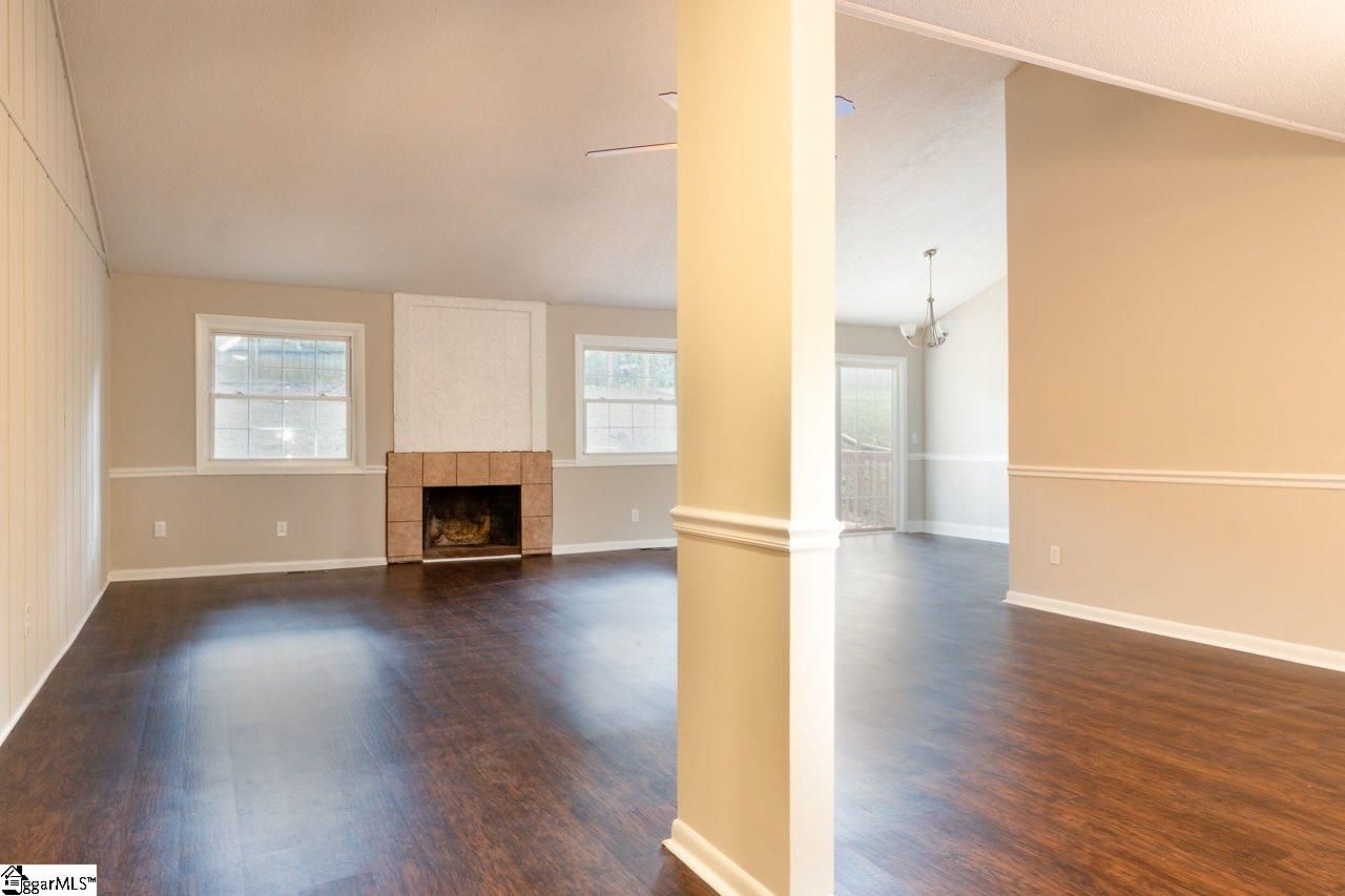 Property image 4 at 1010 Pine Oak Way, Taylors, SC 29687