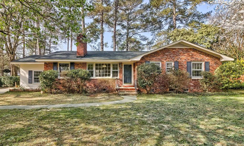 24 Peachtree Circle