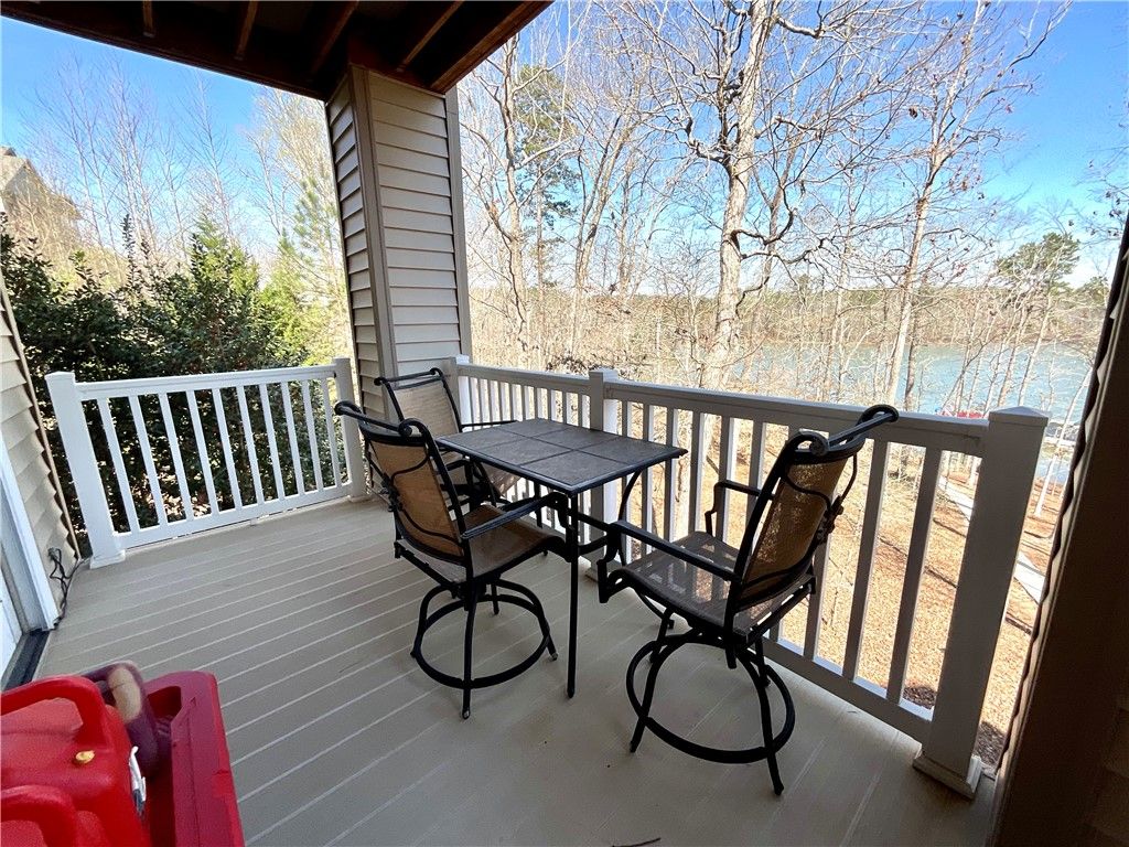 Property image 4 at 121 Kings Pointe, Seneca, SC 29678