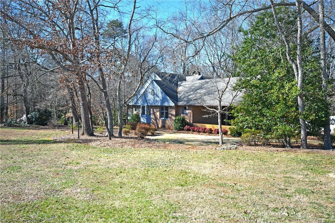 Property image 1 at 409 Haverhill Circle, Easley, SC 29642