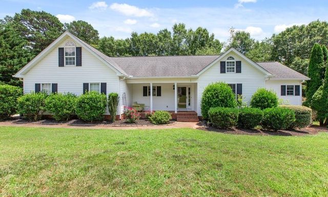 6 Raynes Court