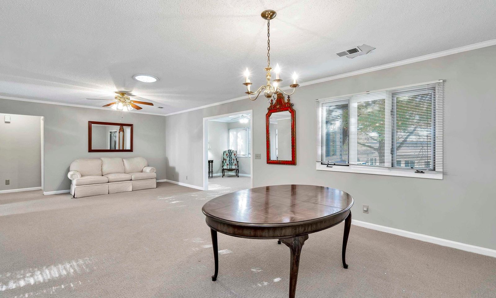 Property image 2 at 405 Lakeside Circle, Greenville, SC 29615