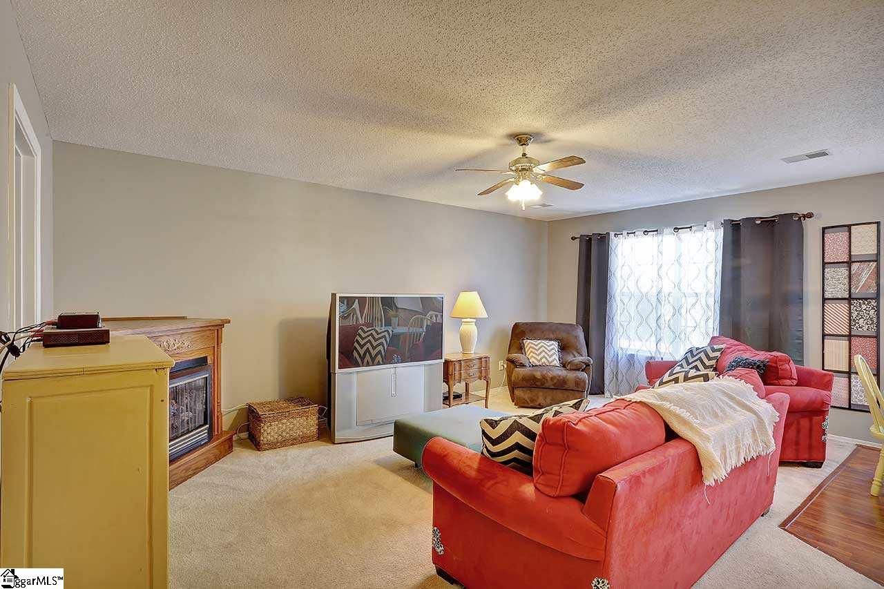 Property image 5 at 17 Willow Bend Drive, Taylors, SC 29687