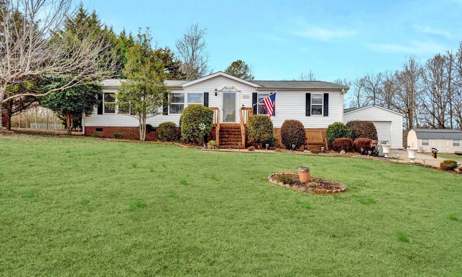 Property image 1 at 621 Courtland Way, Greer, SC 29651