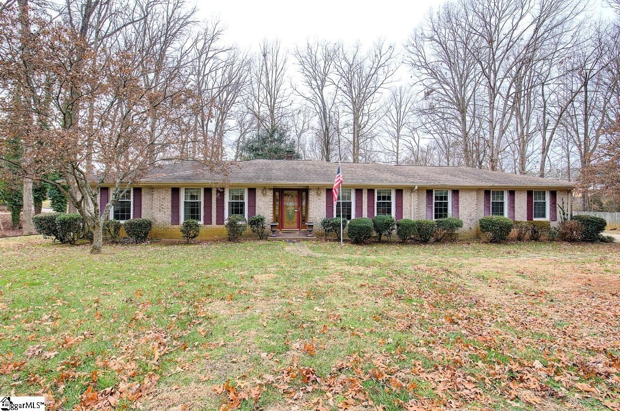 Main image of property at 1 Winsford Drive, Greenville, SC 29609